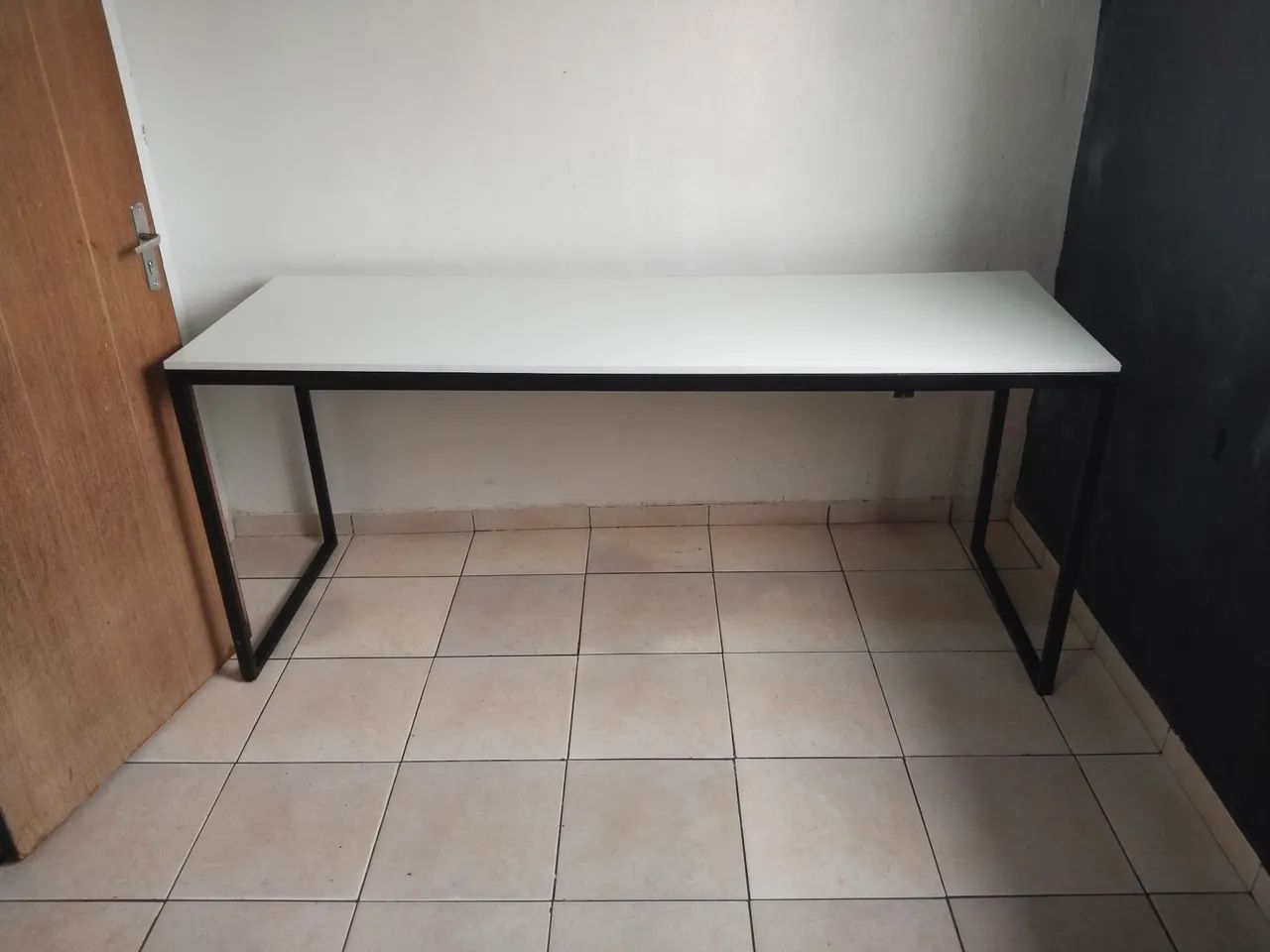 Mesa 180x60 para setup.64717307628801123