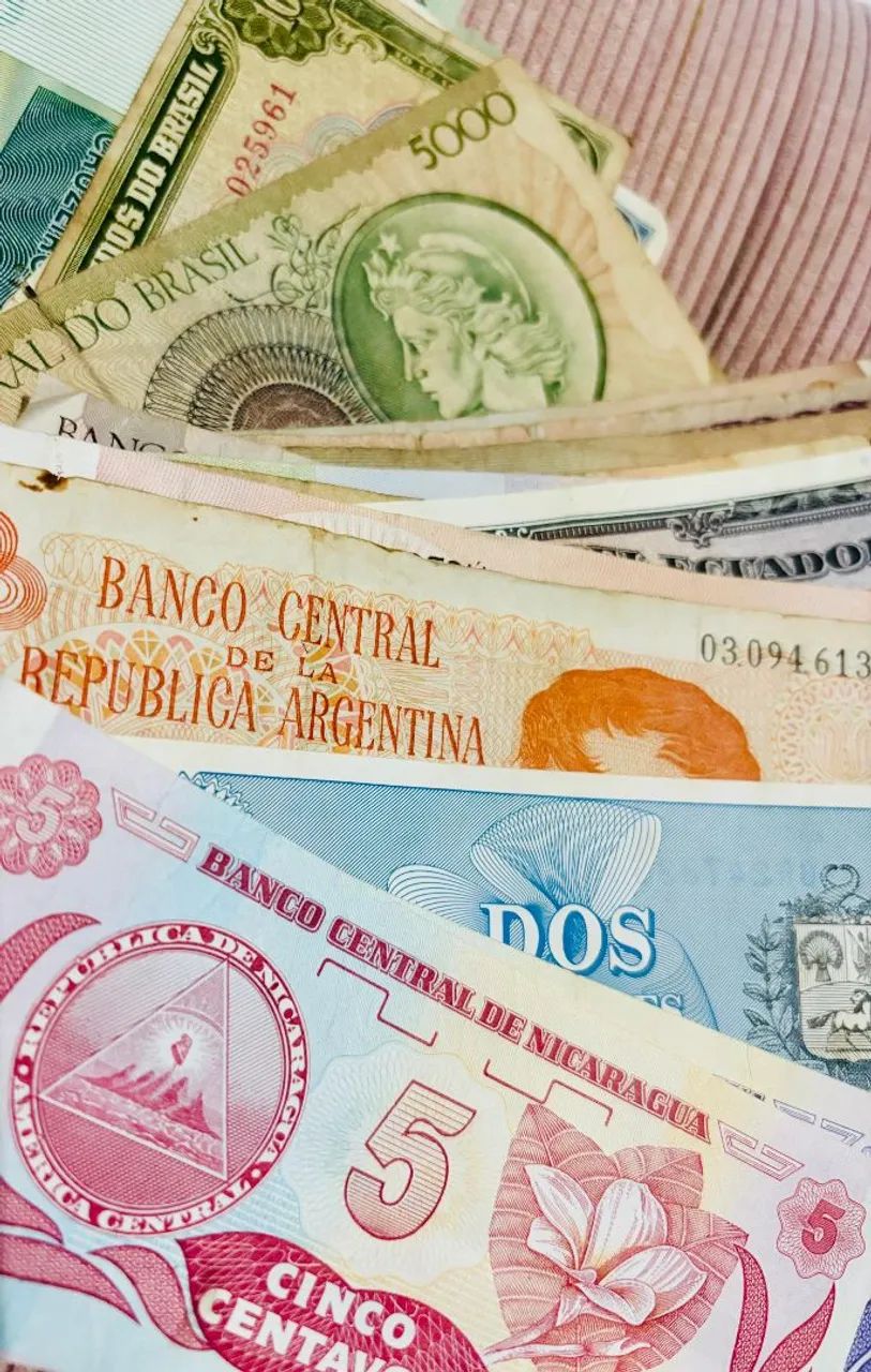 Conjuntos de Dinheiro Antigo