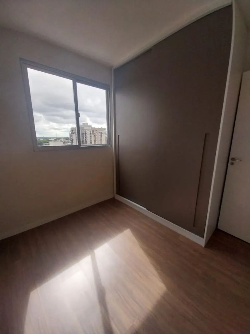 Apartamento bem localizado no bairro Portão, 1 quarto