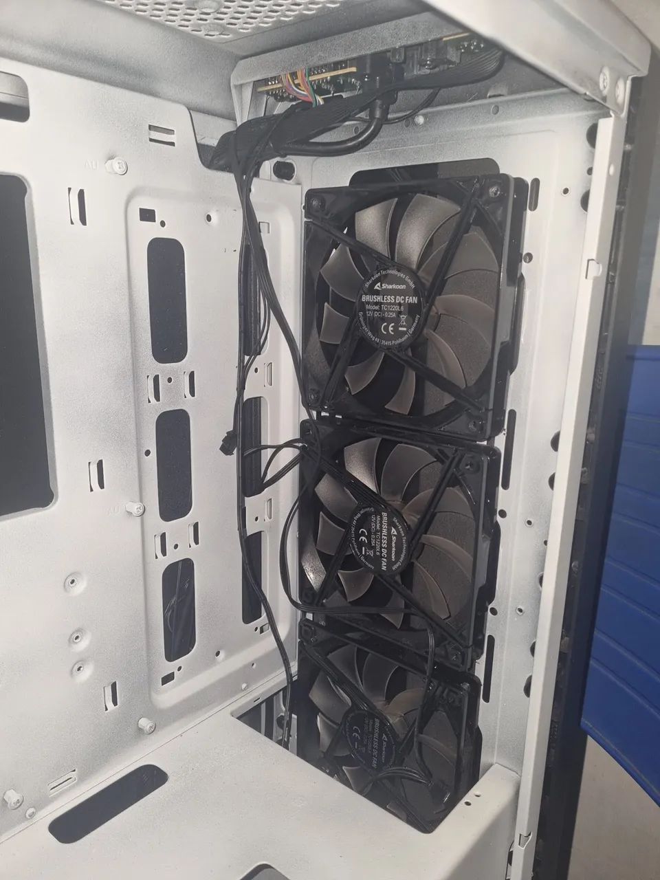 Gabinete game Custom + 4 fans - Foto 3