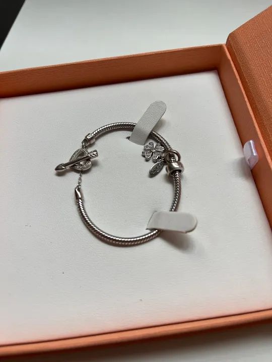 Pulseira Prata 925 com Pingente Coração e Trevo - Foto 2