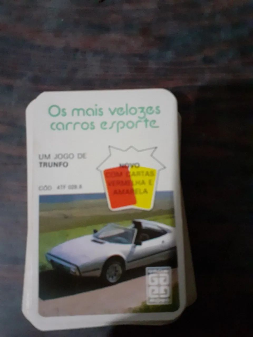 Vendo jogo de cartas carros e lanchas - Foto 4