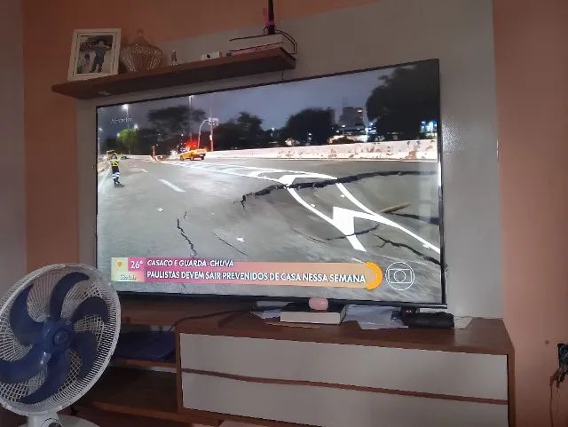 Tv Toshiba 65 polegadas smart  - Foto 2