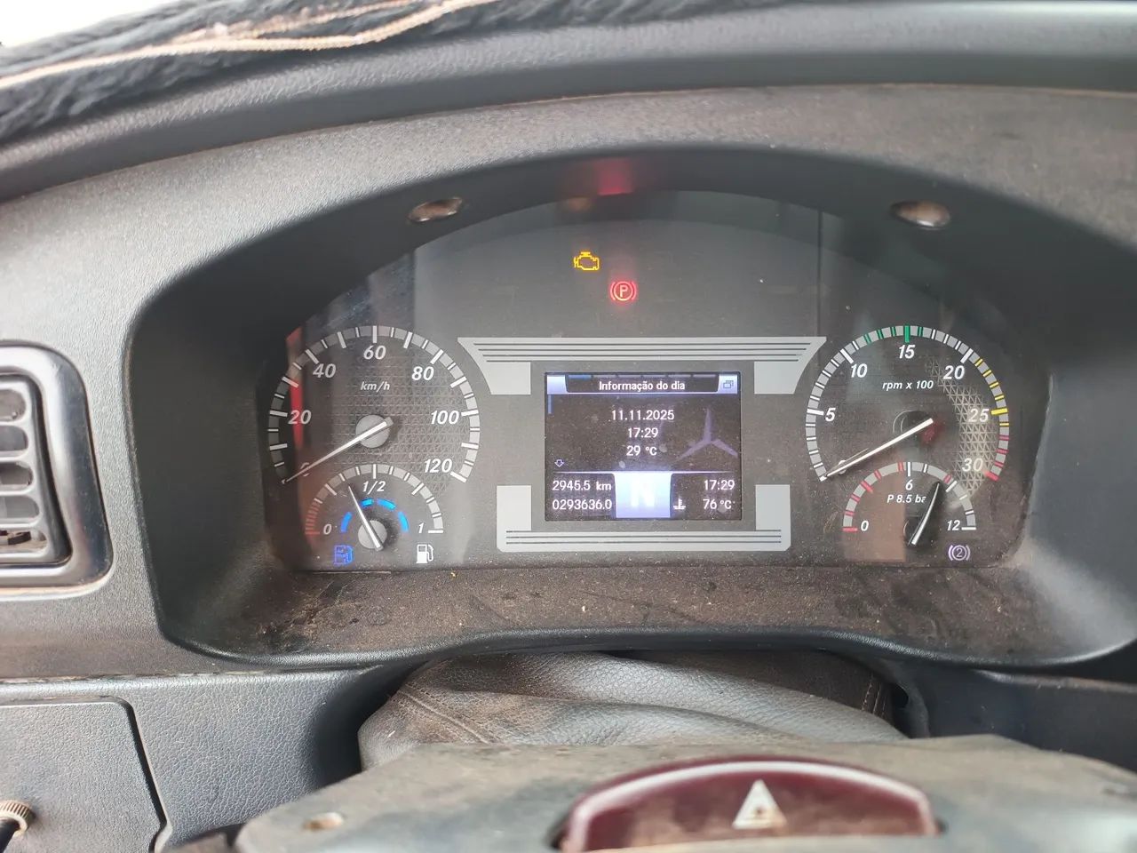 Acello 1016 2017 baú 32m3 único dono. Motor OM 924. 4.8l, 156 cv  cambio de 5 machas.  - Foto 9