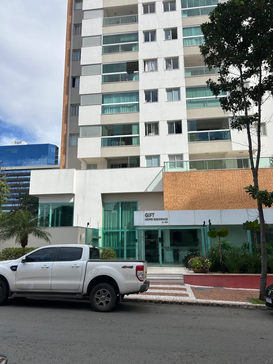 Aluguel de apartamento mobiliado. 