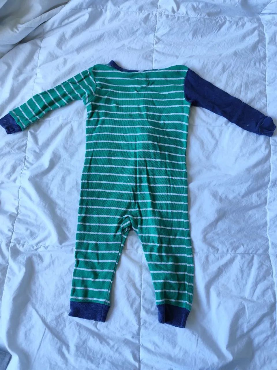 Vendo macacão carters 12 M - Foto 2