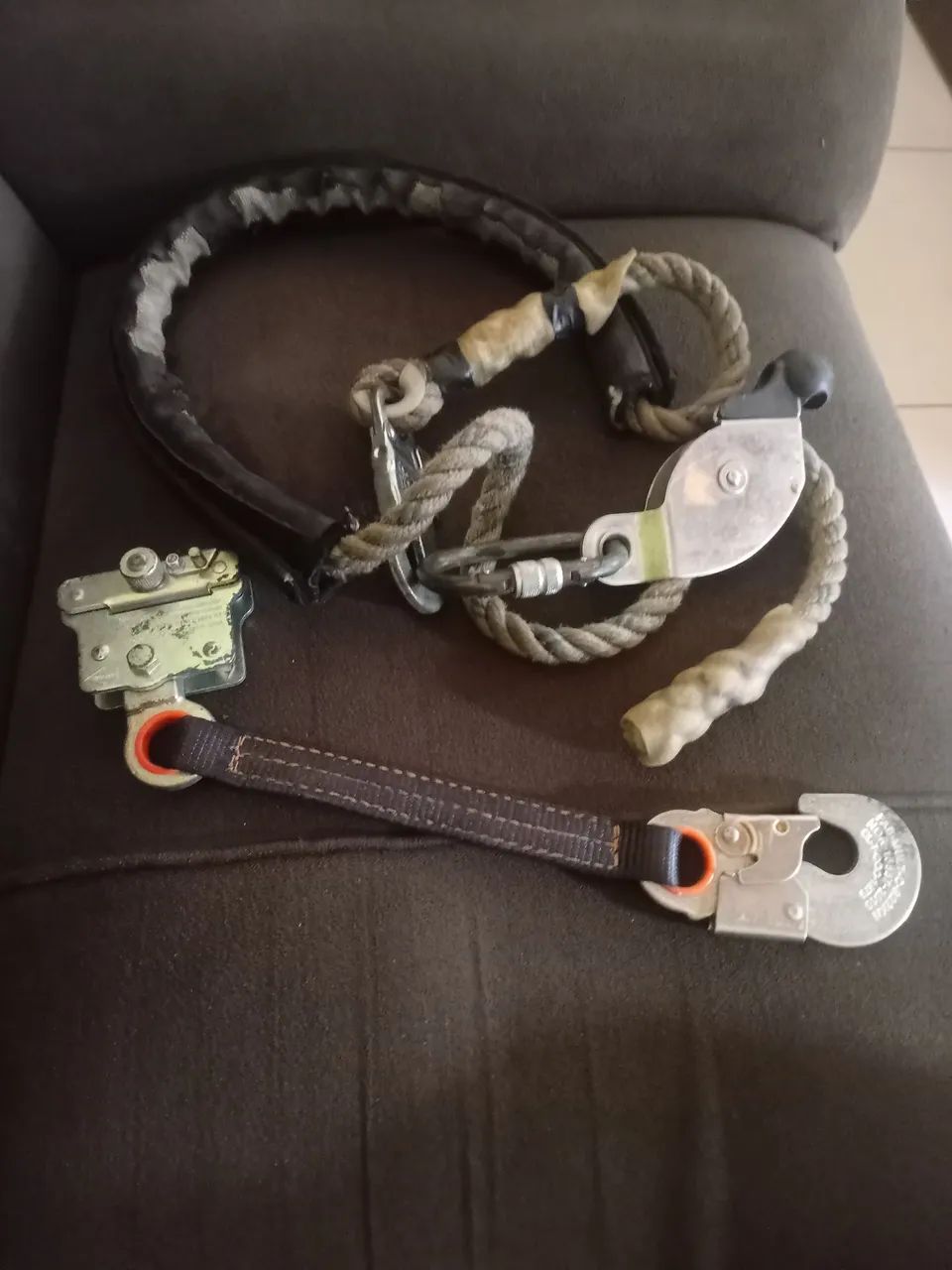 Trava queda e talabaste64313444658689120