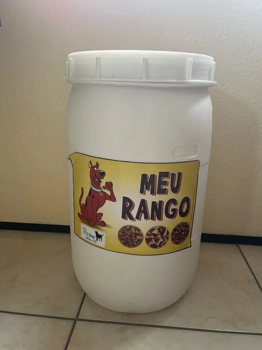 Armazenador para ração e afins.