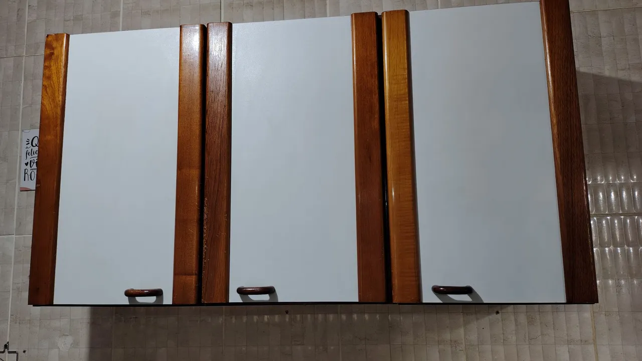 Entrego Armários de cozinha com design clássico