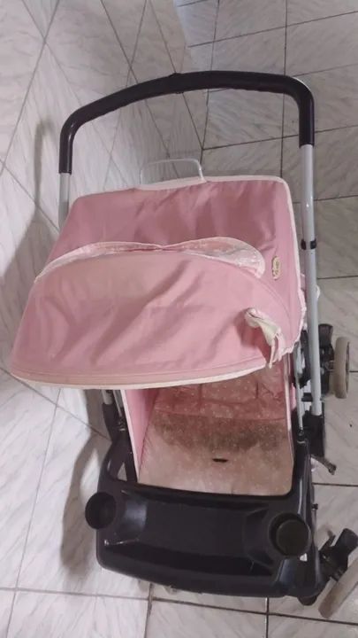 Carrinho de Bebê Rosa - Usado - Foto 5