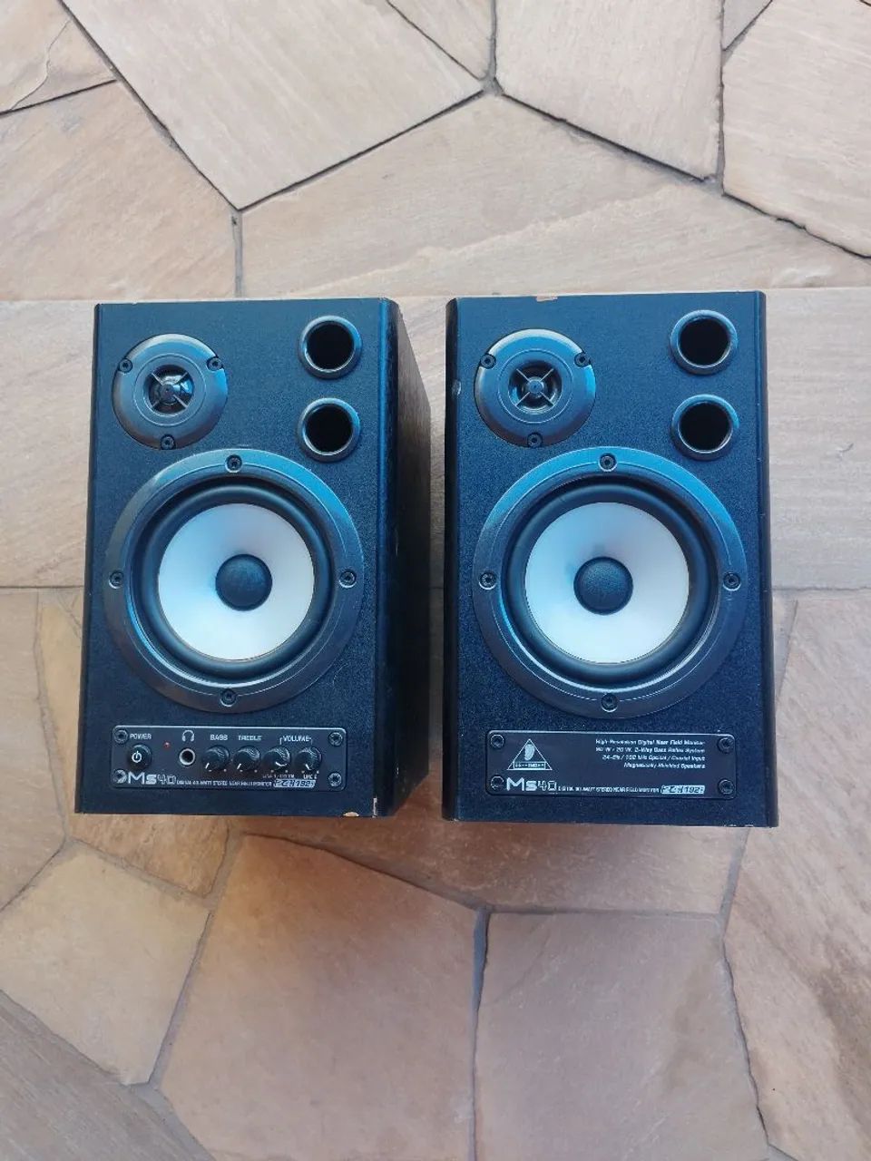 Monitor de Estúdio Behringer MS40  - Foto 3