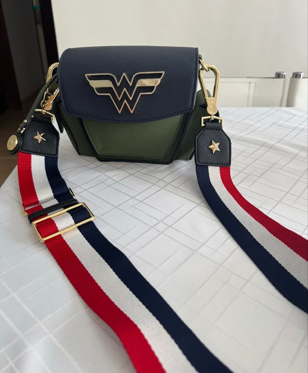 Bolsa Ellus Mulher Maravilha 