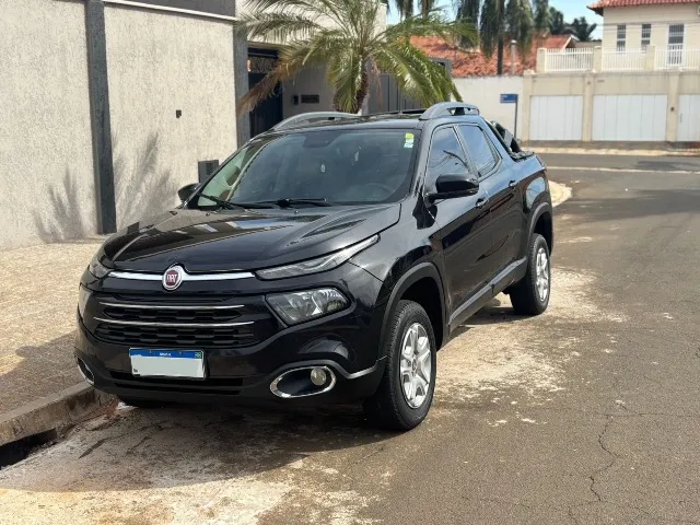Fiat toro muito bem cuidada