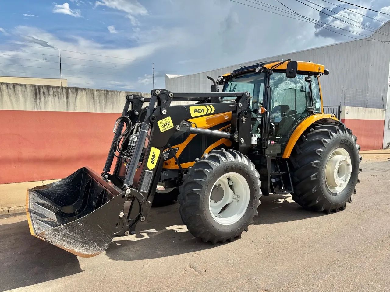 Trator valtra A134 ano 2023 159horas  - Foto 2