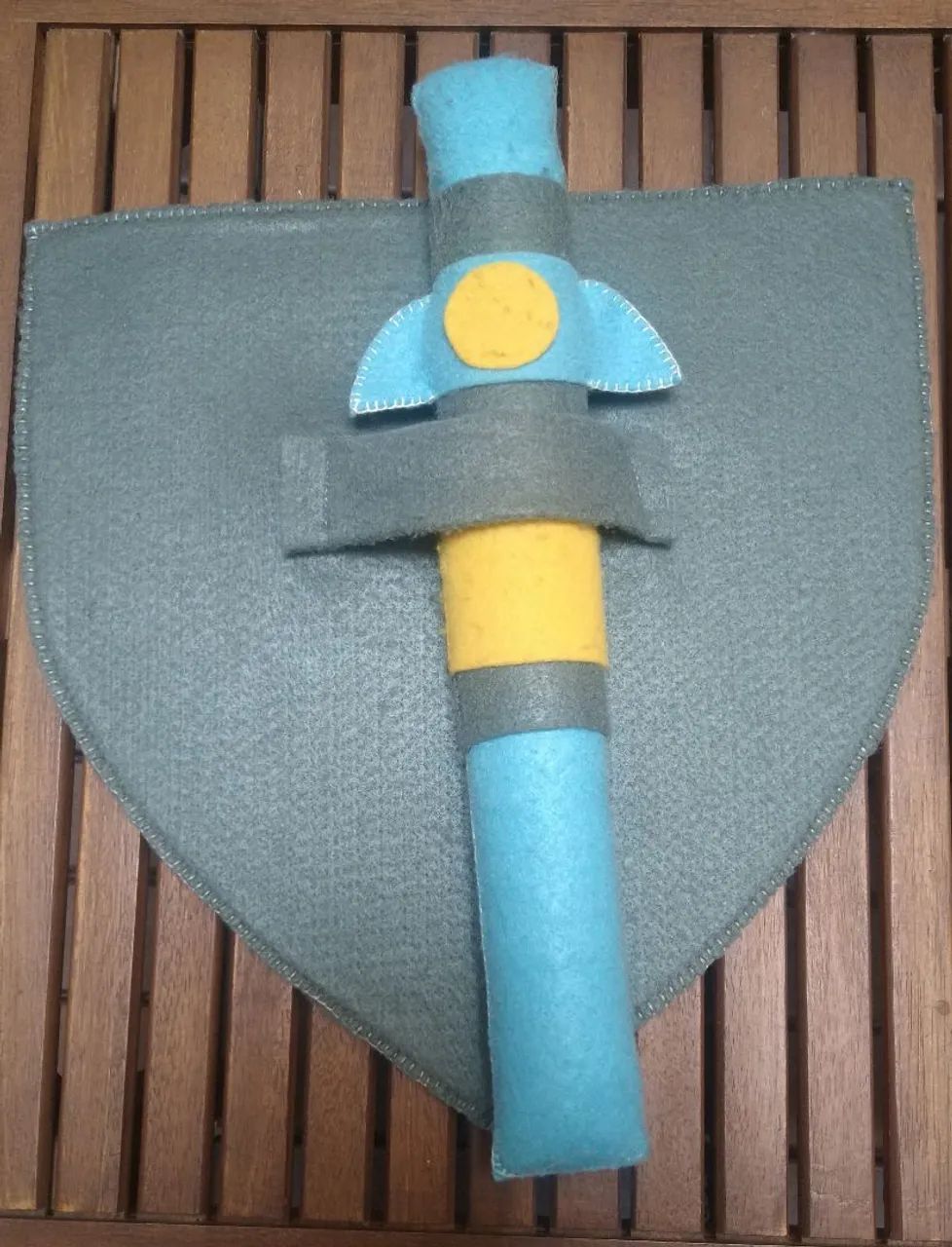 Brinquedos de feltro - Escudo, Espada e Jogo da velha  - Foto 2