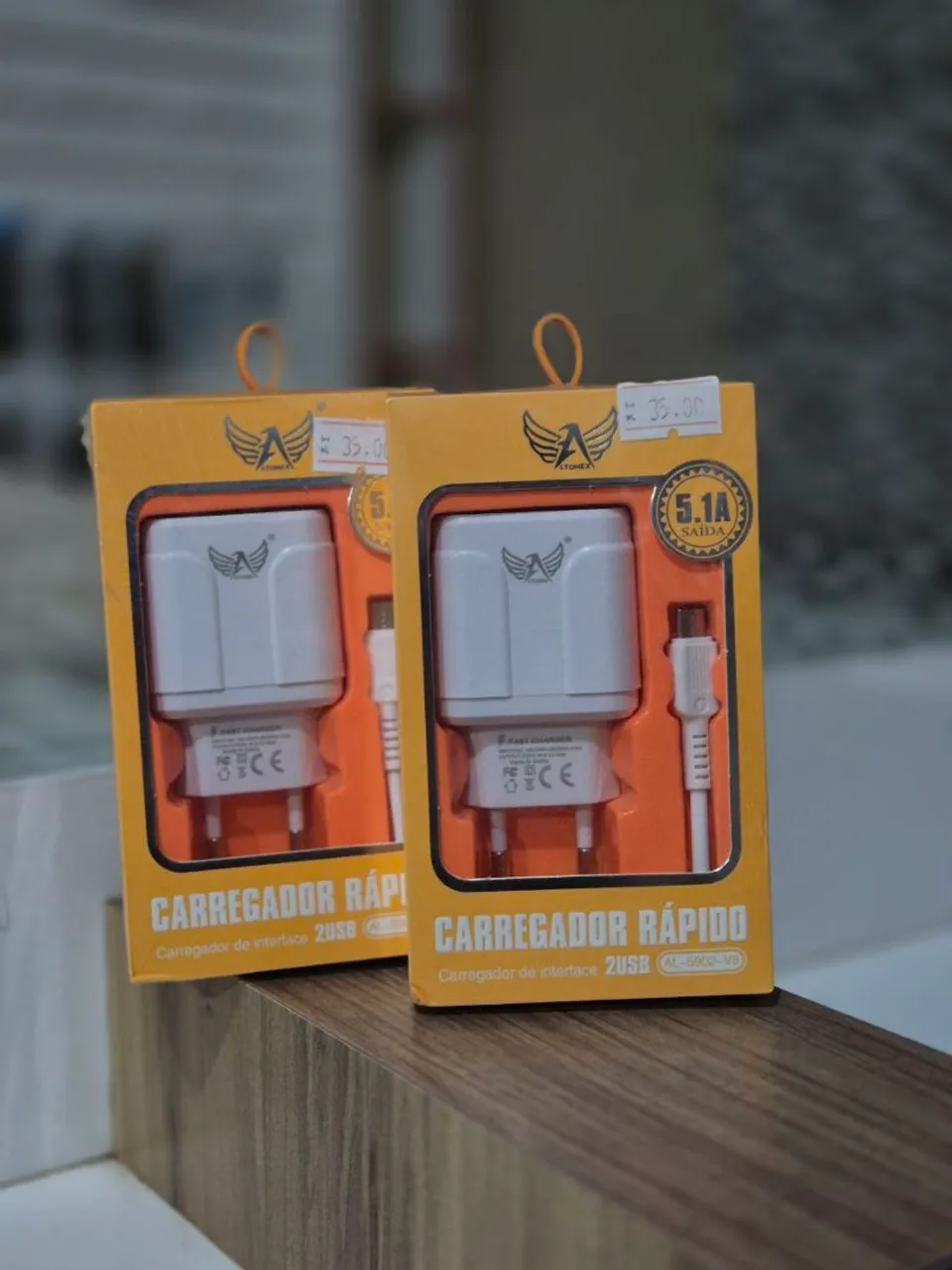 Kit Carregador com 2 entrada USB/V8 5.1A <br>R$ 35,00