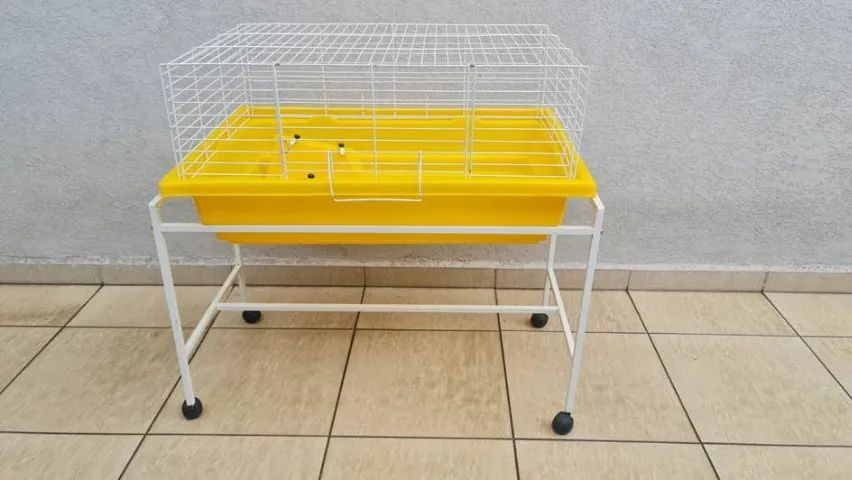 Vendo VIVEIRO, leva grátis uma GAIOLA para roedores.