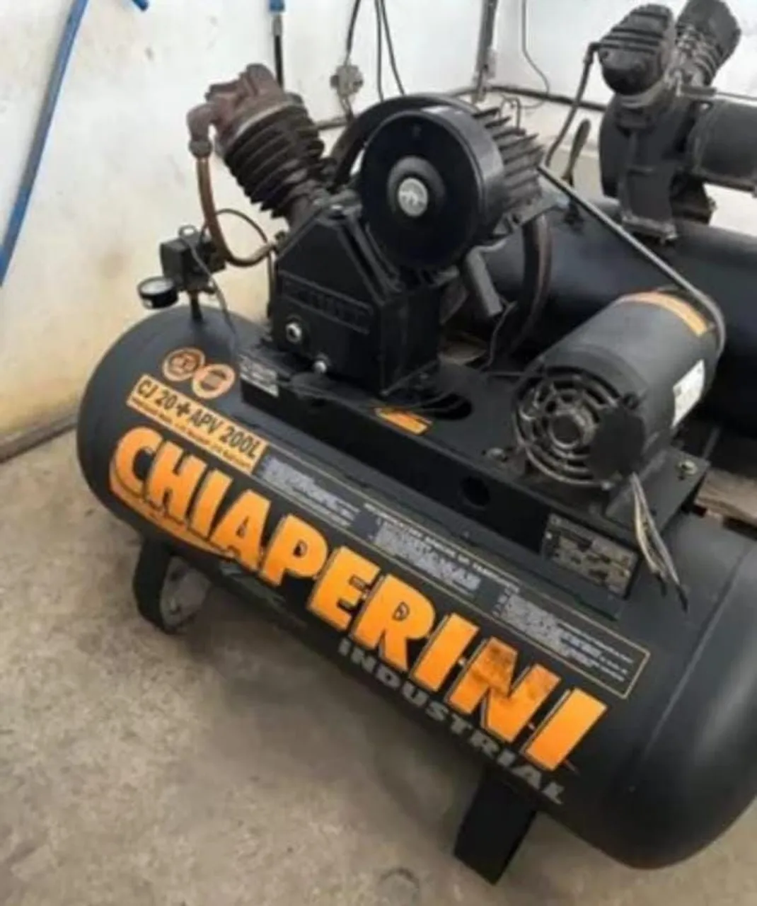 Compressor de Ar Industrial Chiaperini CJ 20+APV 200L