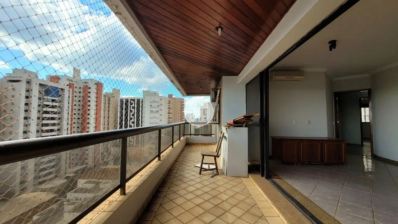 Apartamento com 3 Quartos para Alugar, 158m² - Centro - Edifício Arcádia