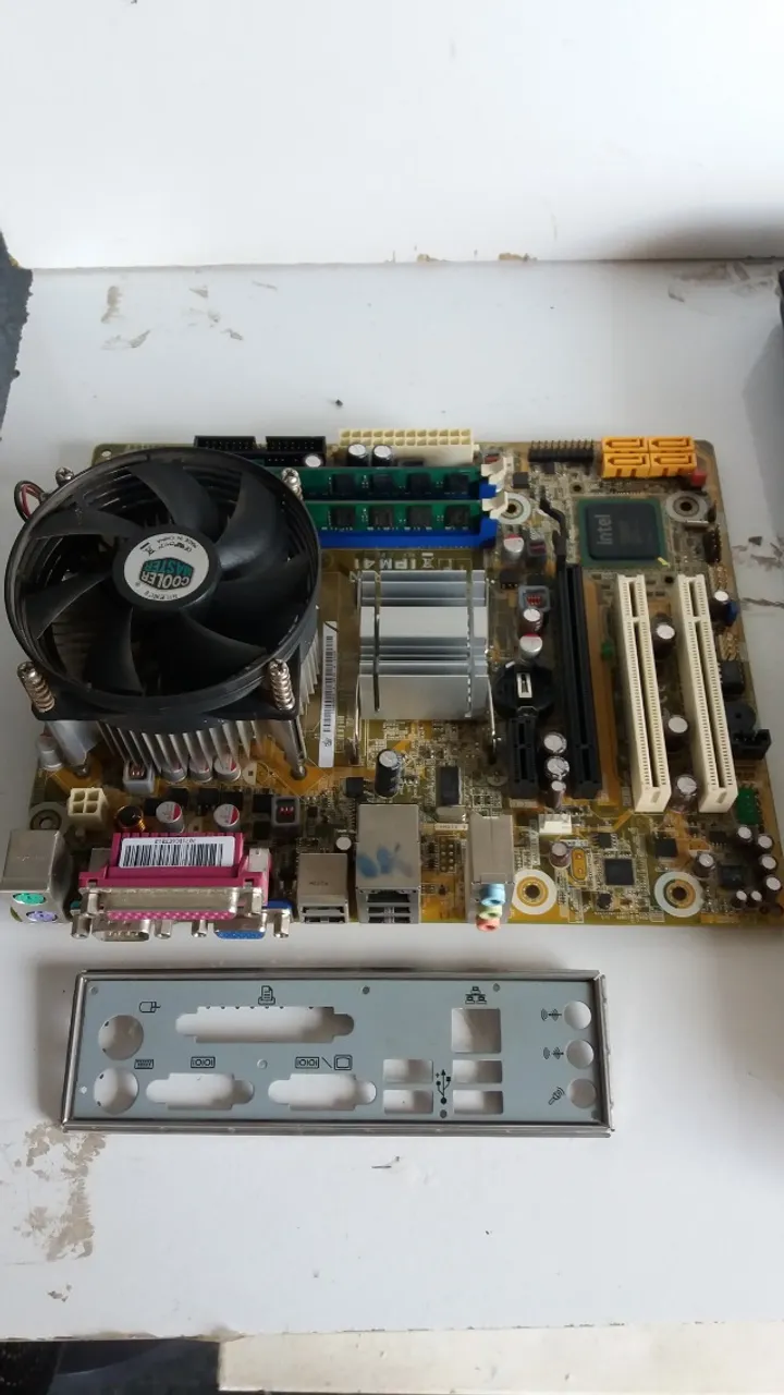 Placa mãe Pegatron ipm41 COD 6086