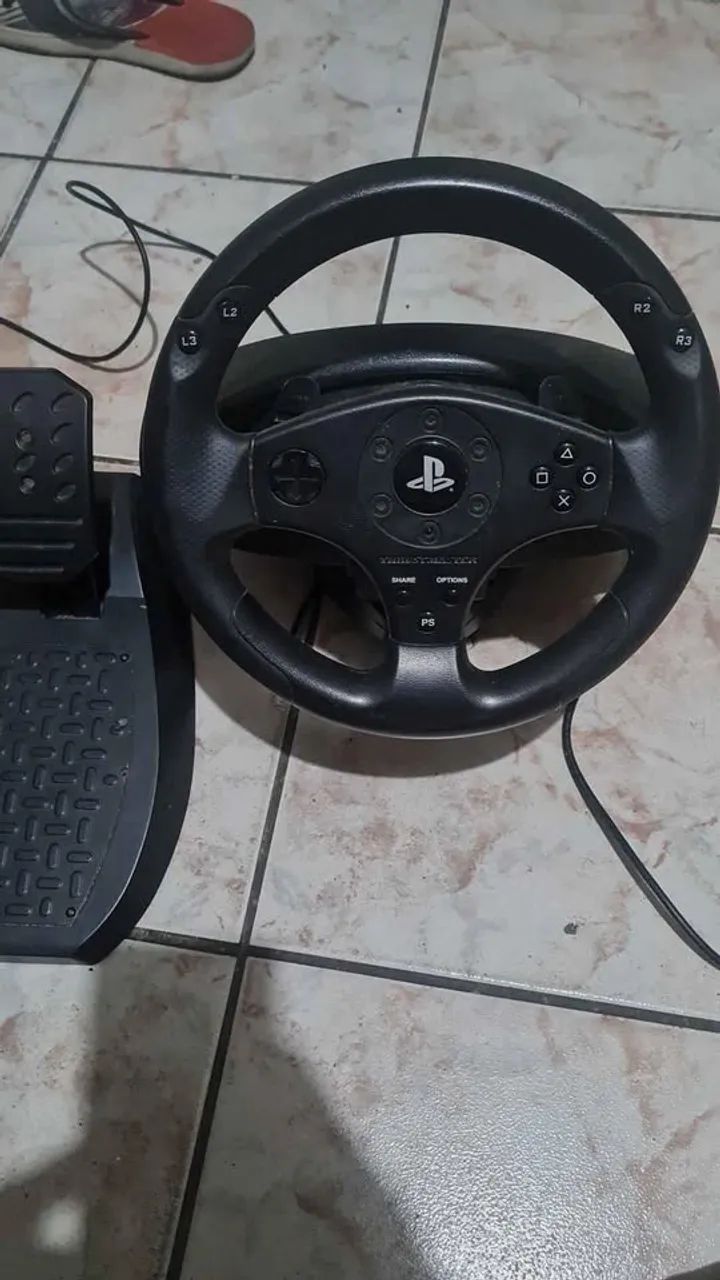 Volante thrustmaster