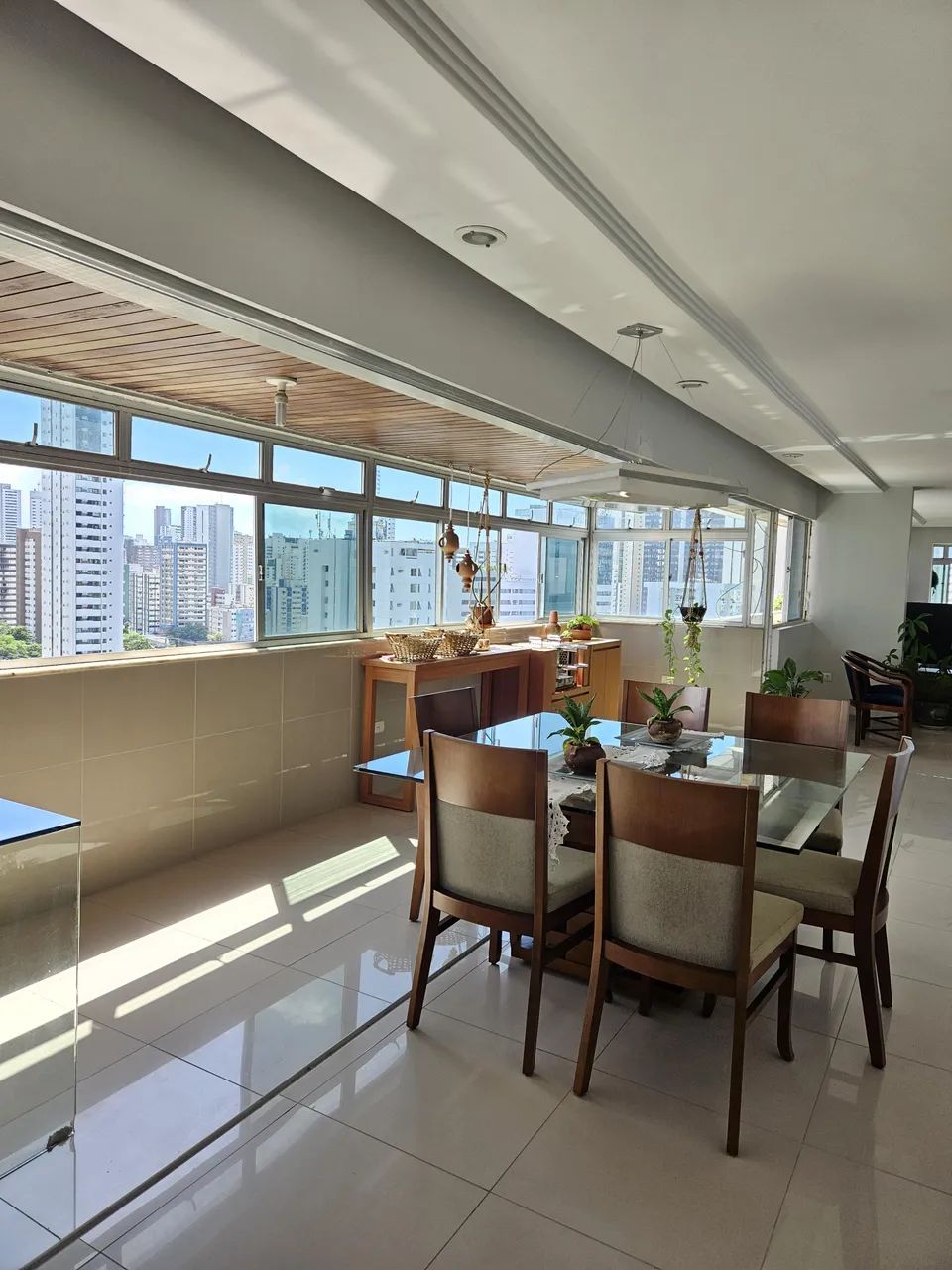 Linda cobertura, proximo ao mar, com 6 qts 3 sts, piscina privativa, churrasqueira, 3 vgs. - Foto 3