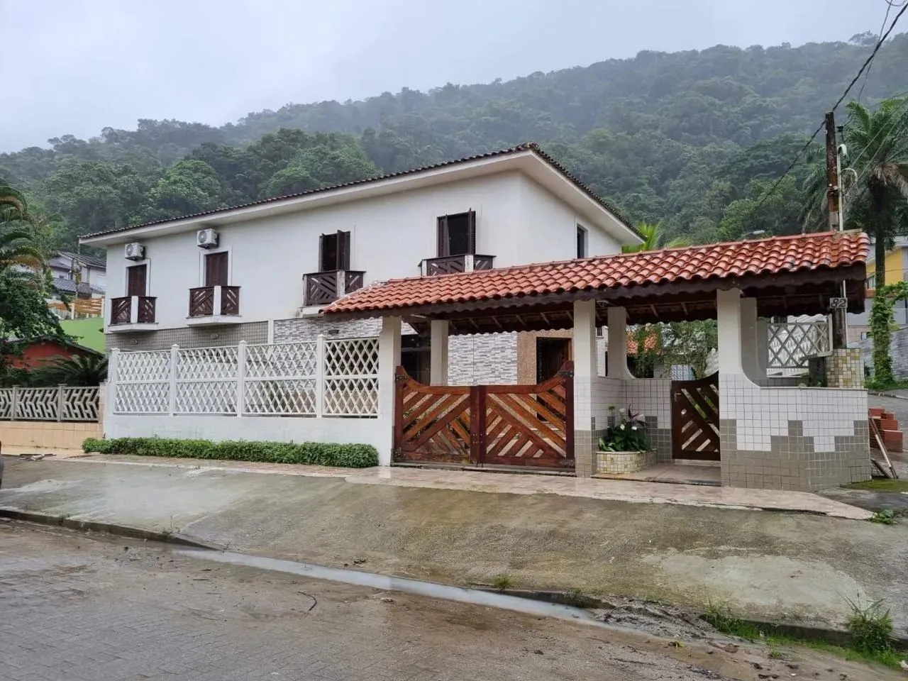 Linda casa para locação de temporada na Praia de Juquehy