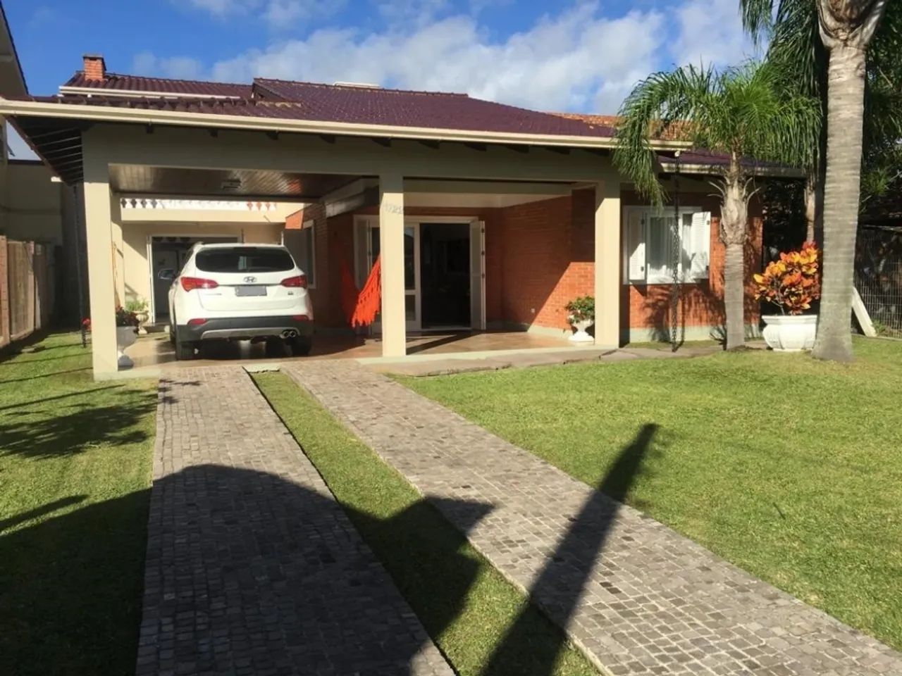 CASA 3 SUÍTES CENTRO TRAMANDAÍ