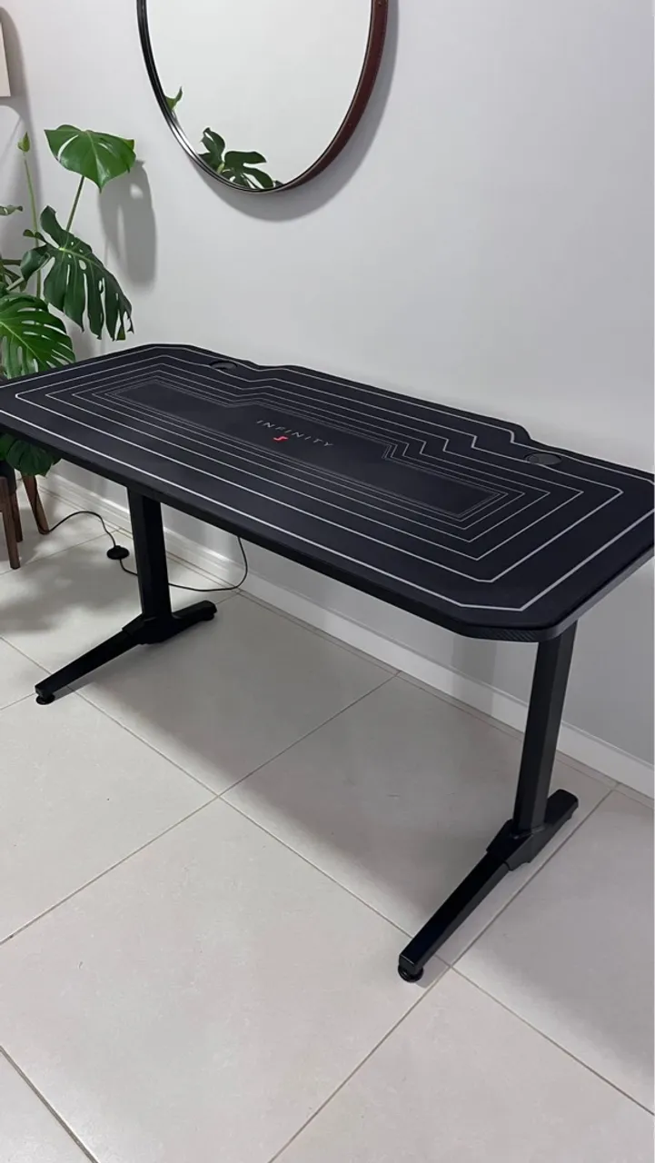 Mesa Gamer Infinity - Design Moderno e Funcional