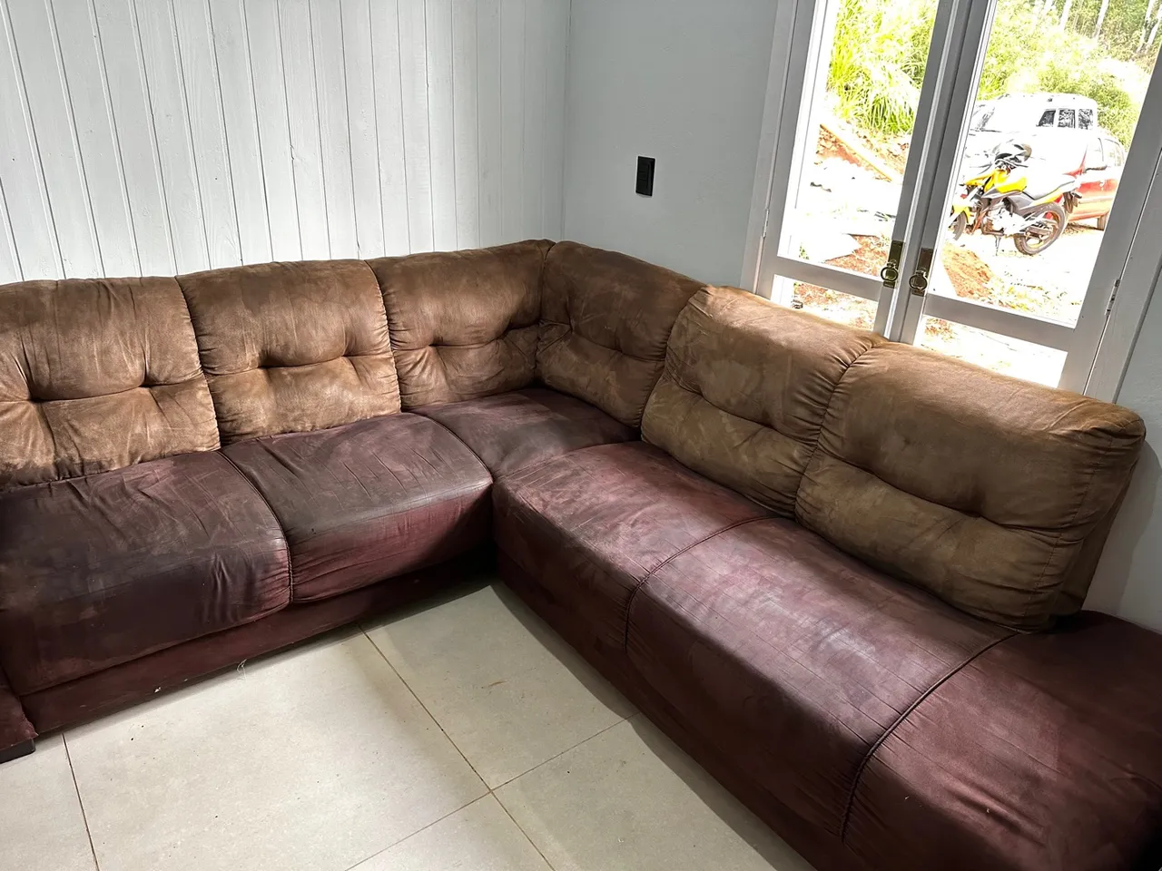 Sofá de Canto em Suede - Ótimo estado!