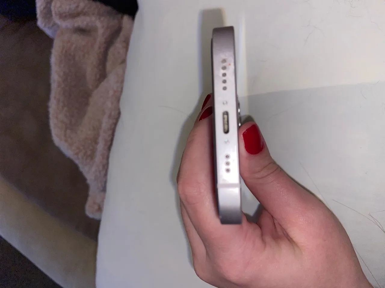 iPhone 13 rose