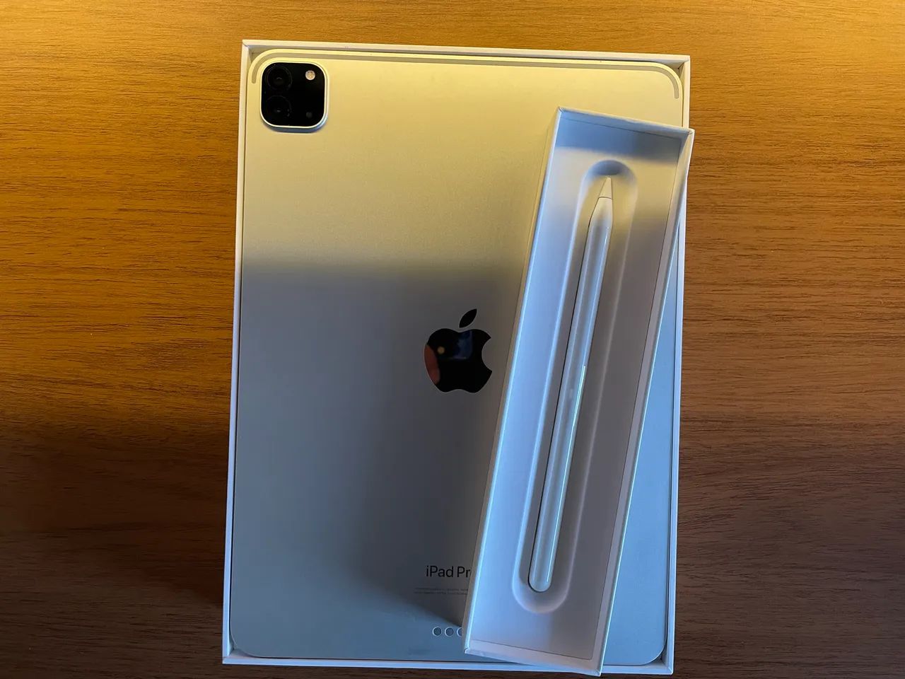 Apple iPad Pro 11? Silver (M2) 128GB + Apple Pencil 2ª Geração