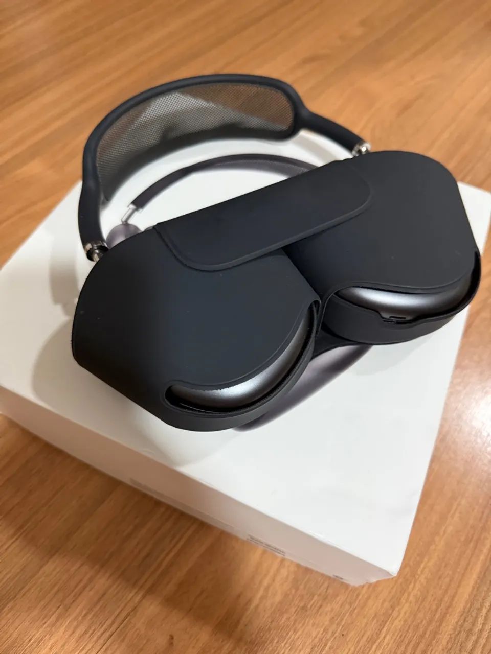 Apple AirPod Max64168587760771124