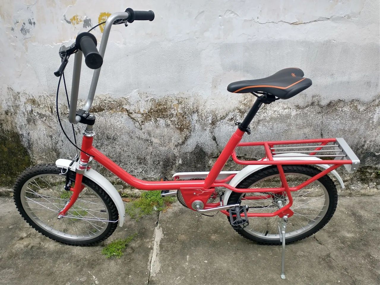 Bicicleta retrô aro 20 estilo Monareta  - Foto 2