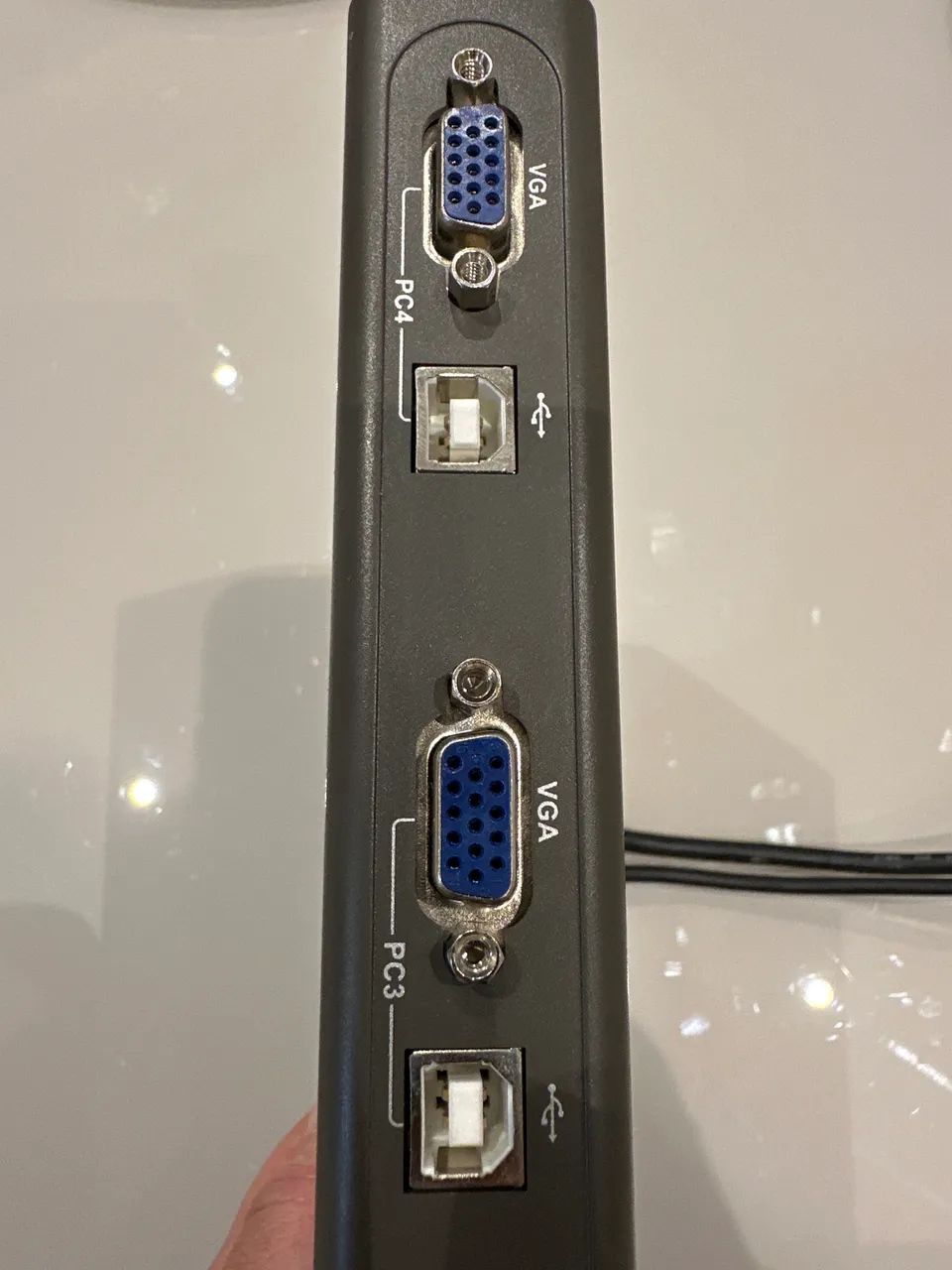 Chaveador KVM D-Link 4 portas VGA e USB.  - Foto 2