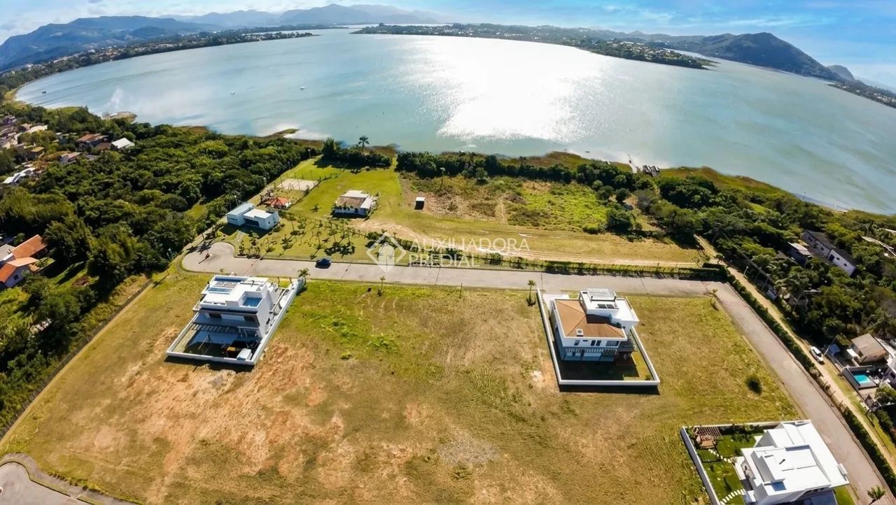 Terreno de 630m² a passos da Lagoa da Ibiraquera - Foto 5