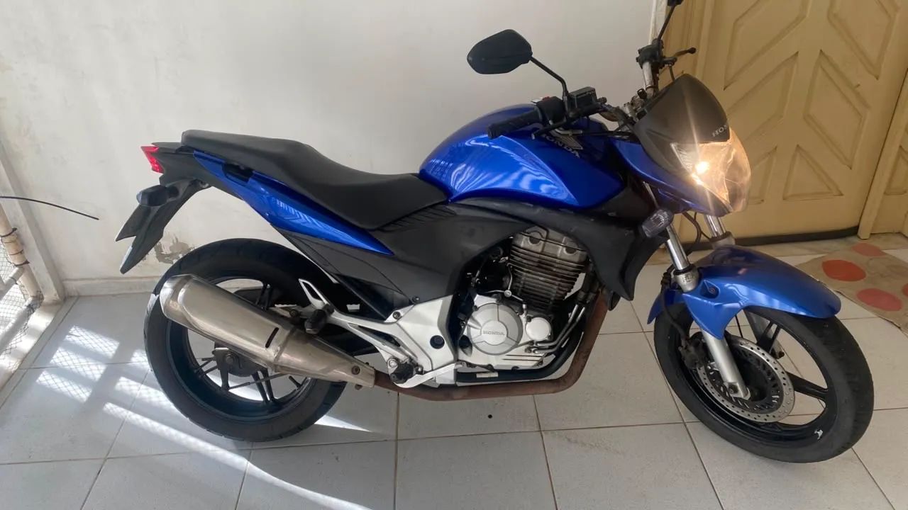 CB300 - SO PEGAR E RODAR - Foto 3