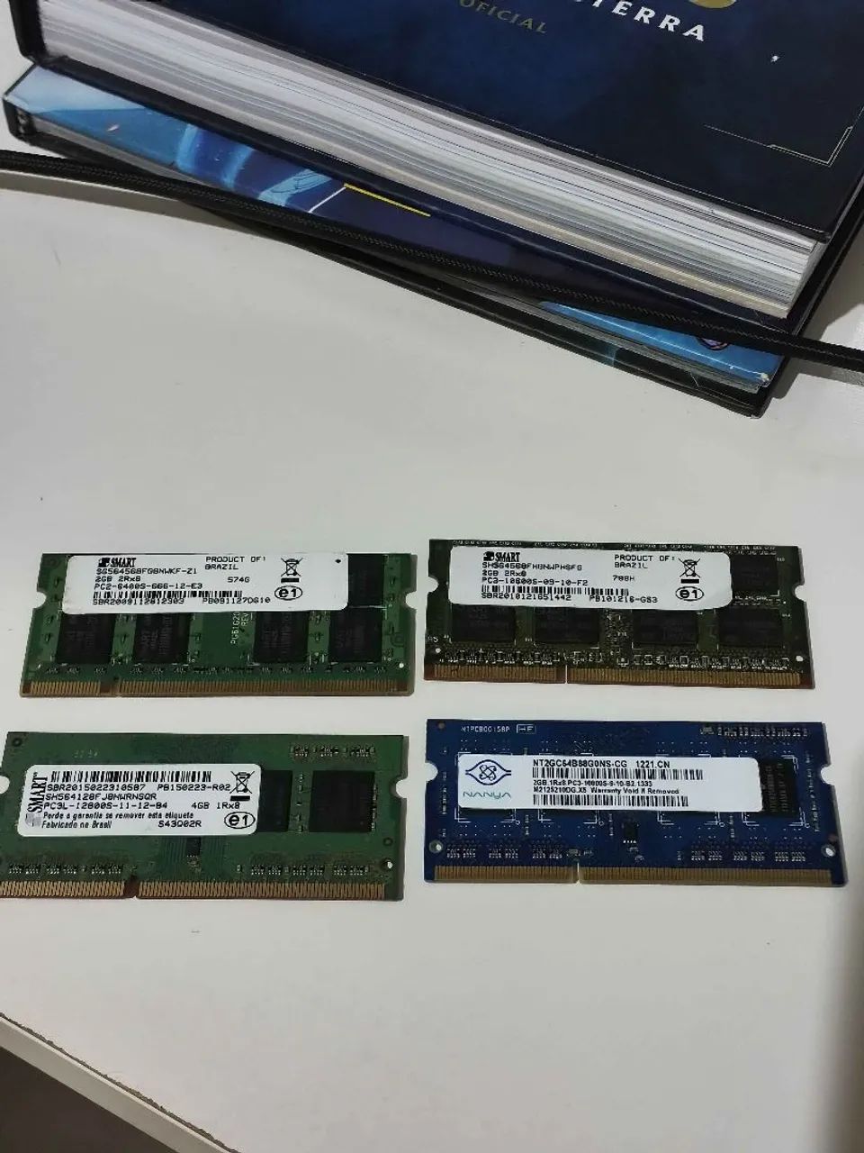 Lote 4 memórias RAM DDR3 e DDR2 de Notebook