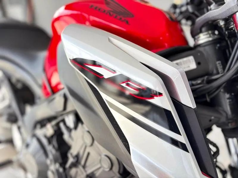 HONDA CB 650F 2018 - Foto 5