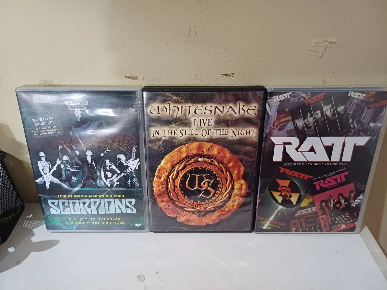 DVDs Whitesnake, Scorpions ou Ratt.
