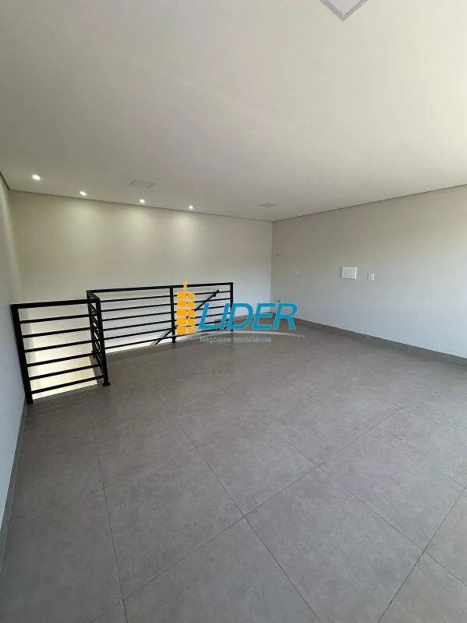 SALA COMERCIAL COM MEZANINO - Foto 4