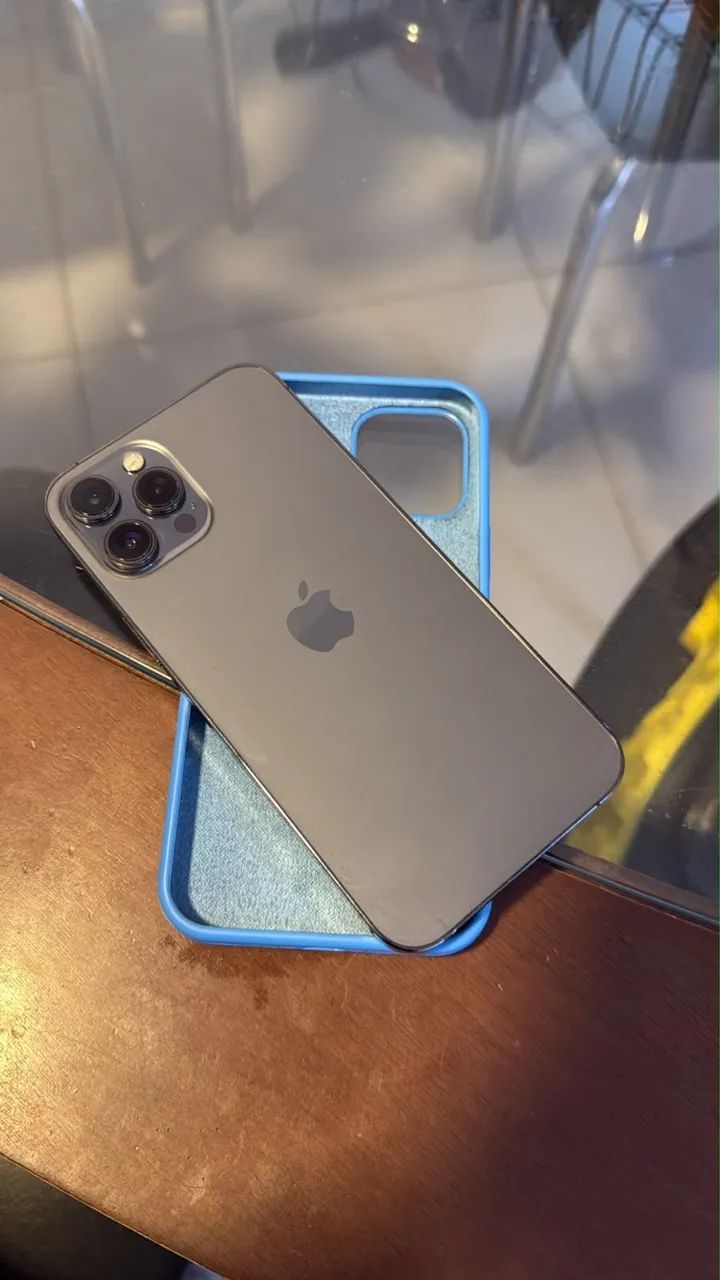 Iphone 12 pro max impecavel