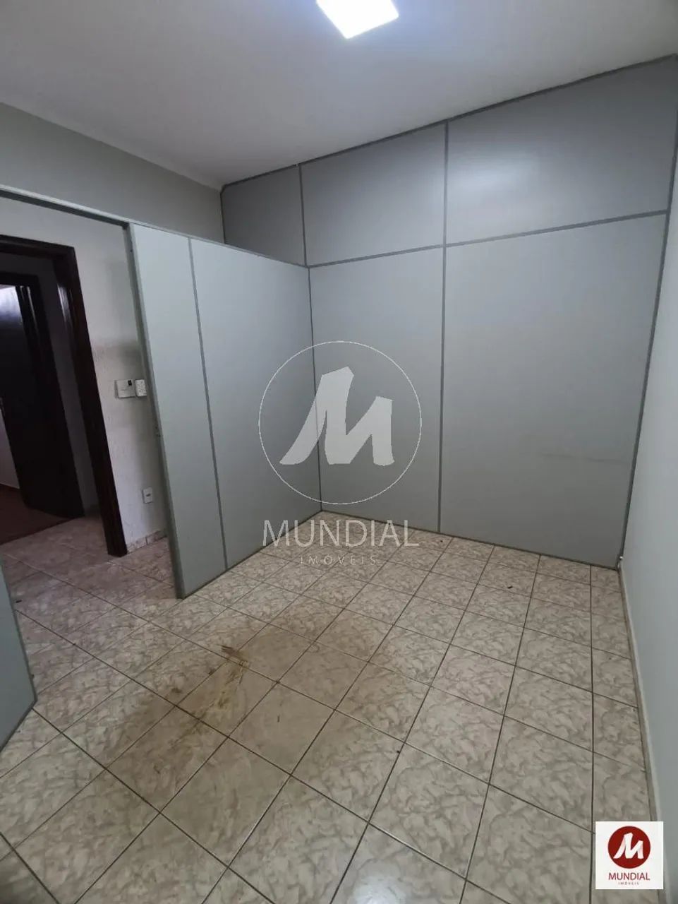 Sala comercial (sala - terrea independente) 3 dormitórios - Foto 3