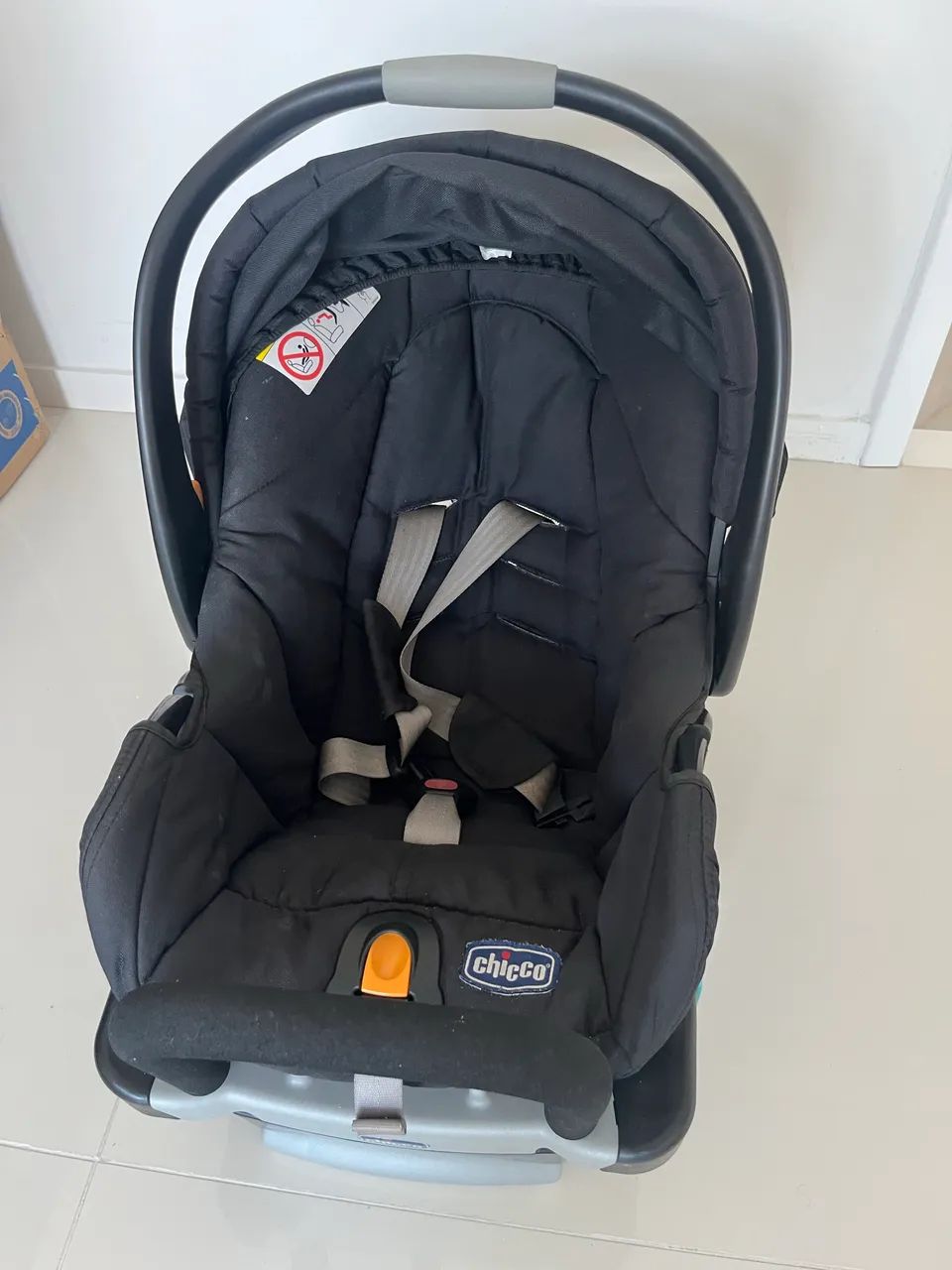 Cadeirinha e bebê-conforto Chicco