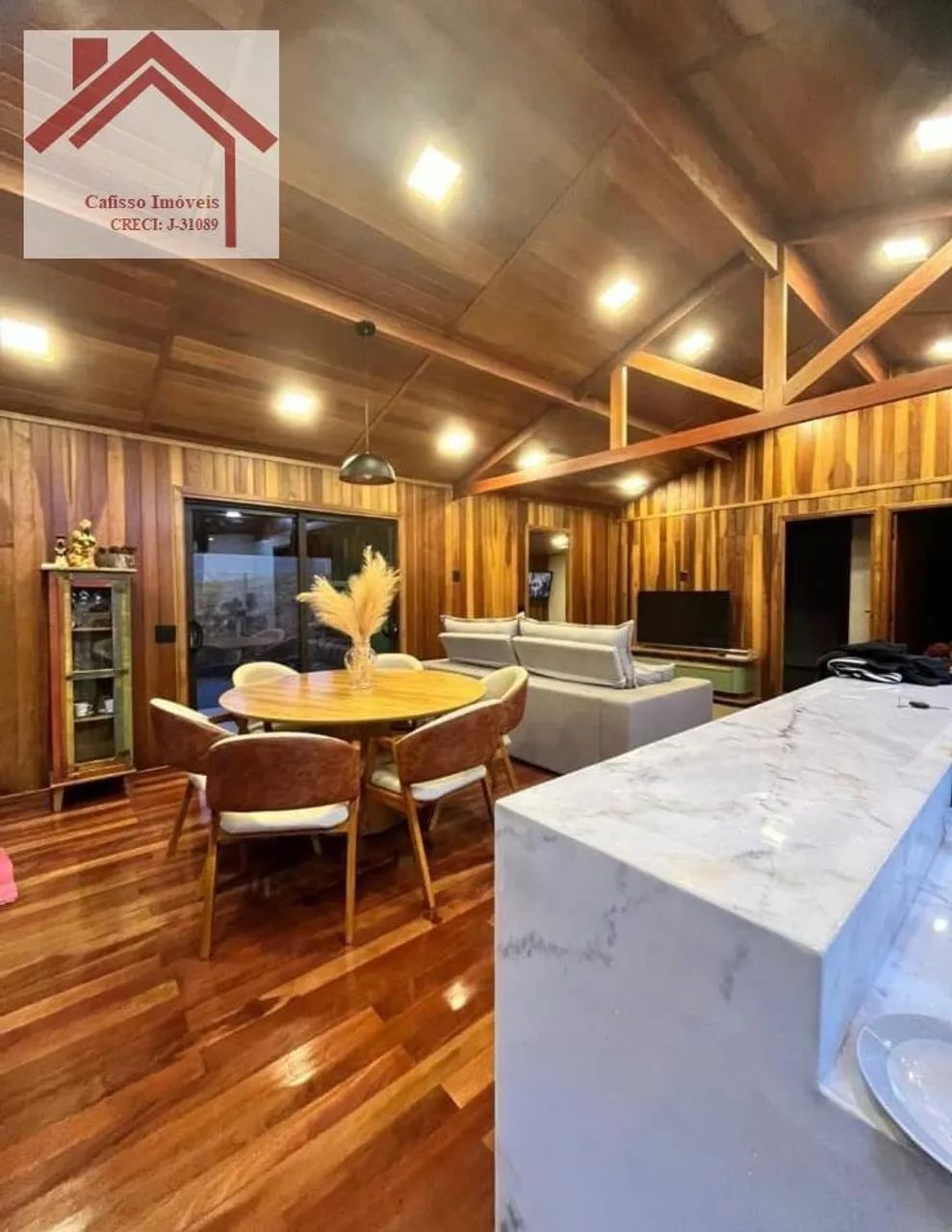 Chácara à Venda em Caputera, Sorocaba  3 Dorms, 200m²