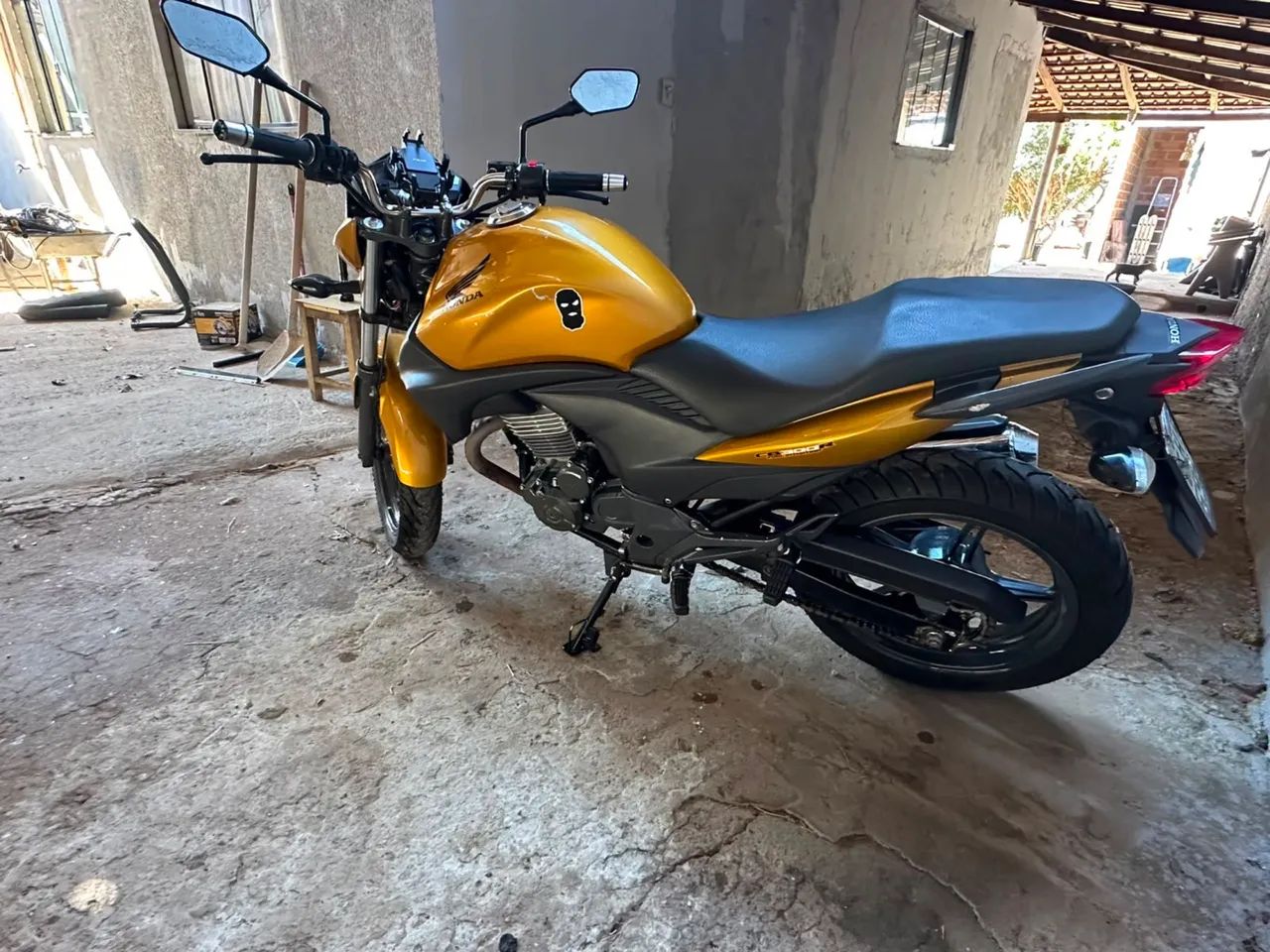CB 300 - Foto 2