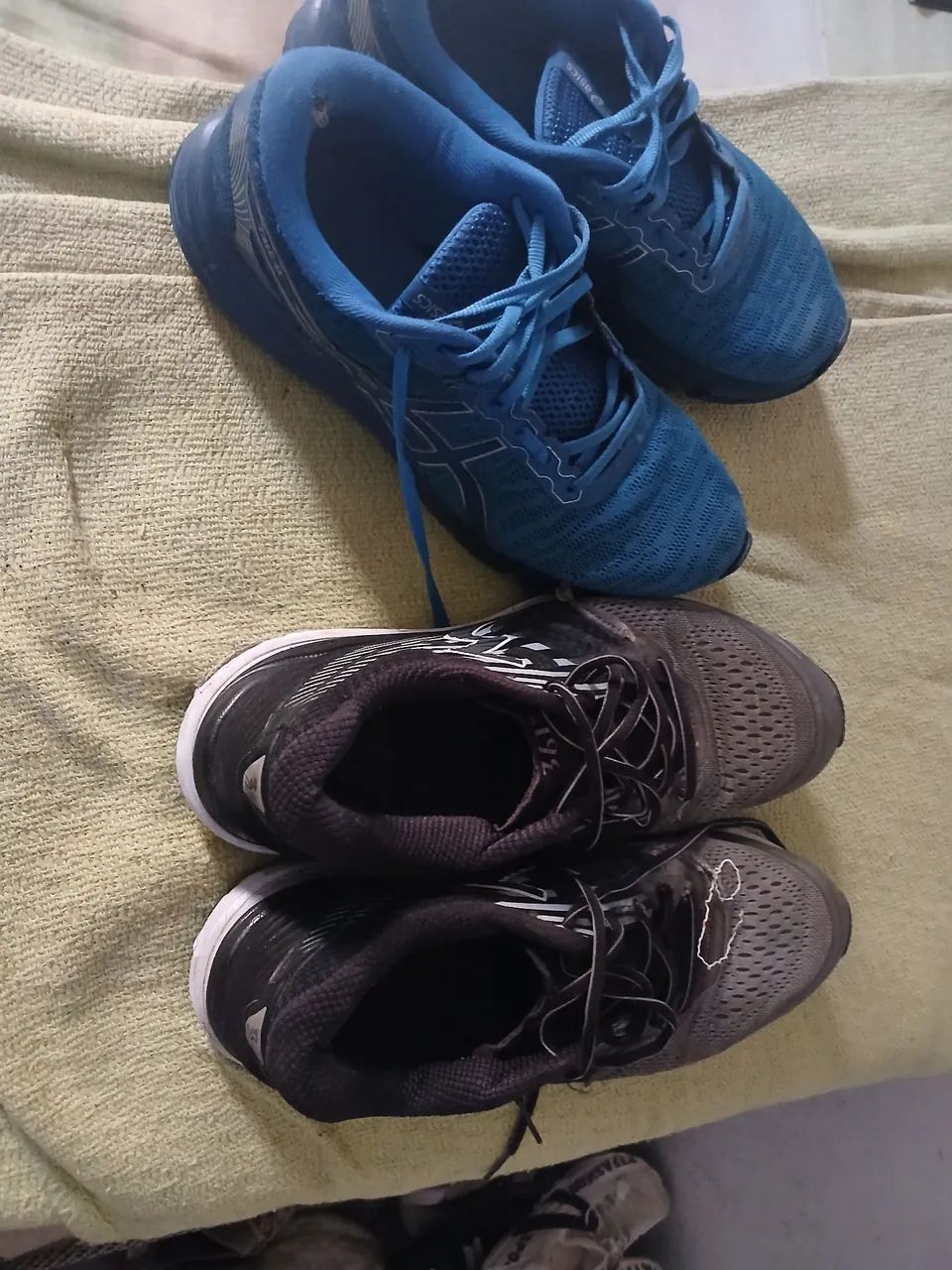 Dois tennis hum preço 