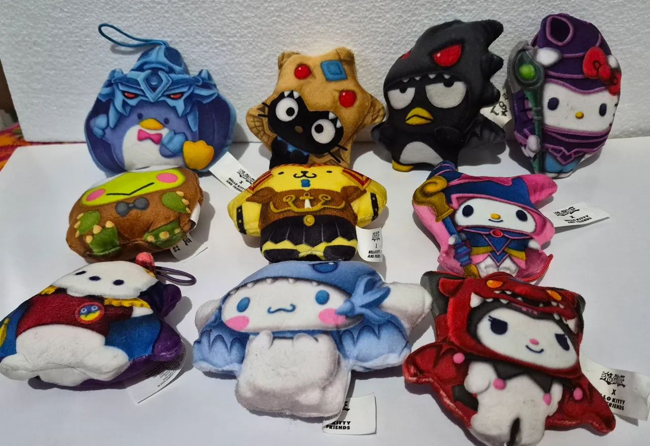 Miniatura pelucia  hello kitty mc Donalds 