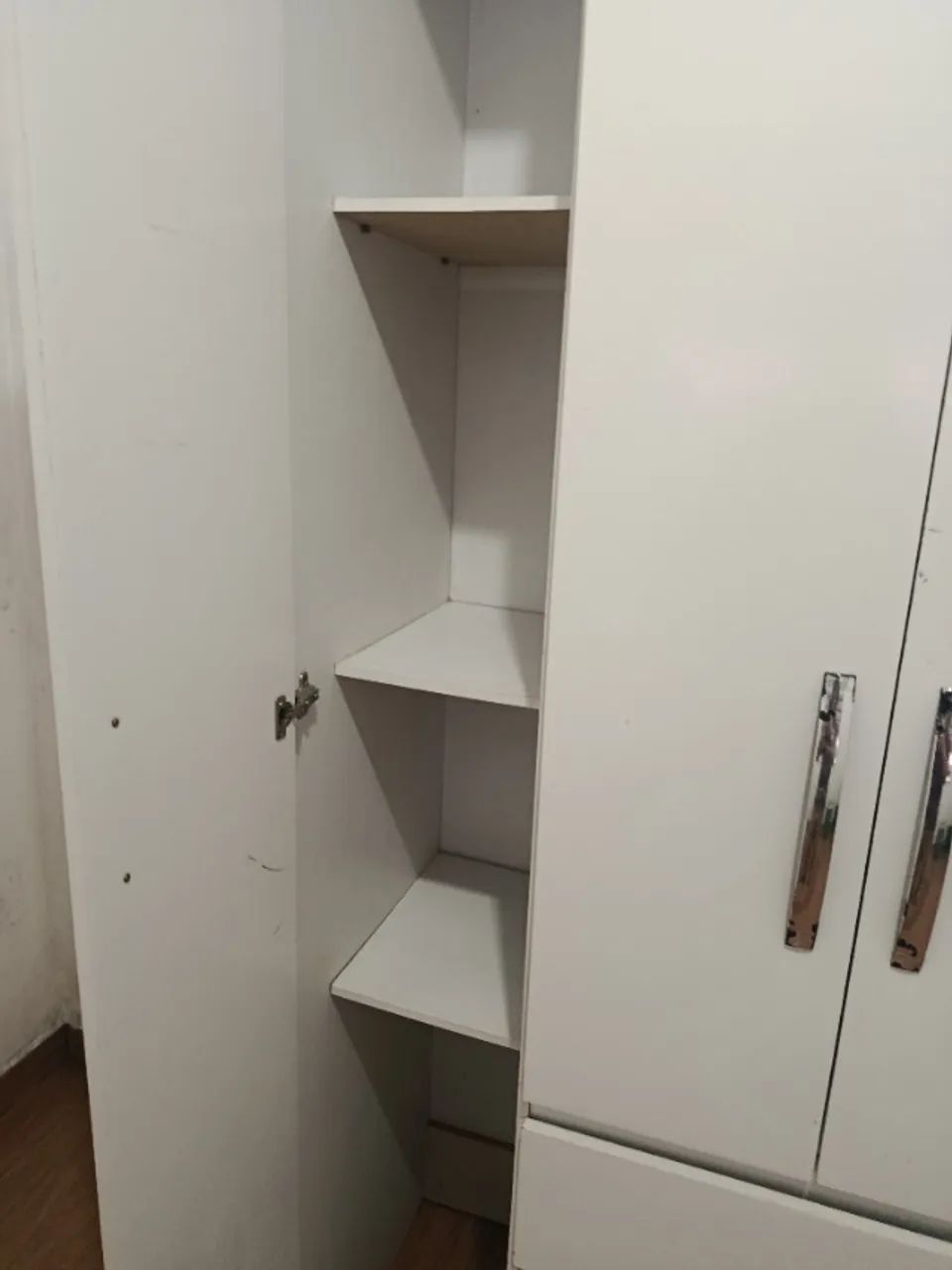 Guarda-Roupa Branco de 3 Portas com Gavetas - Foto 2
