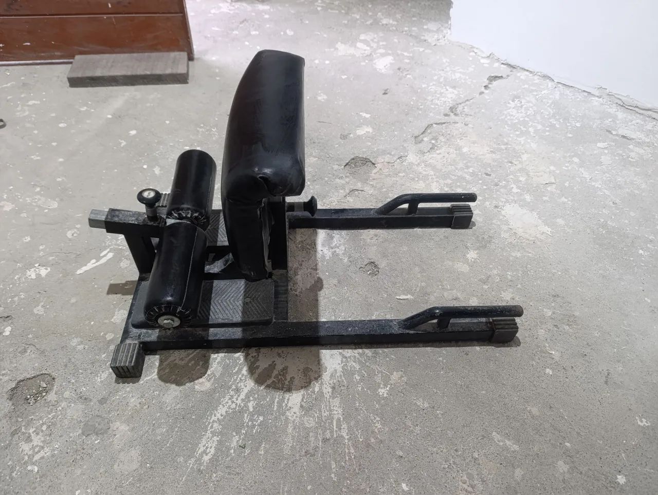 Equipamento para agachamento sissy  - Foto 4